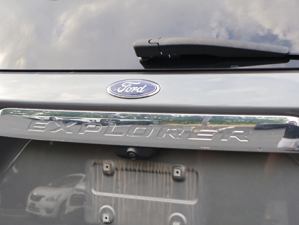 Used 2021  Ford XLT image 8