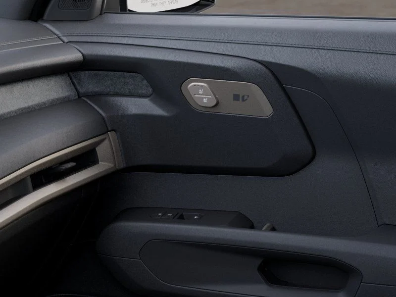 New 2027 Ivory Silver Kia S image 31