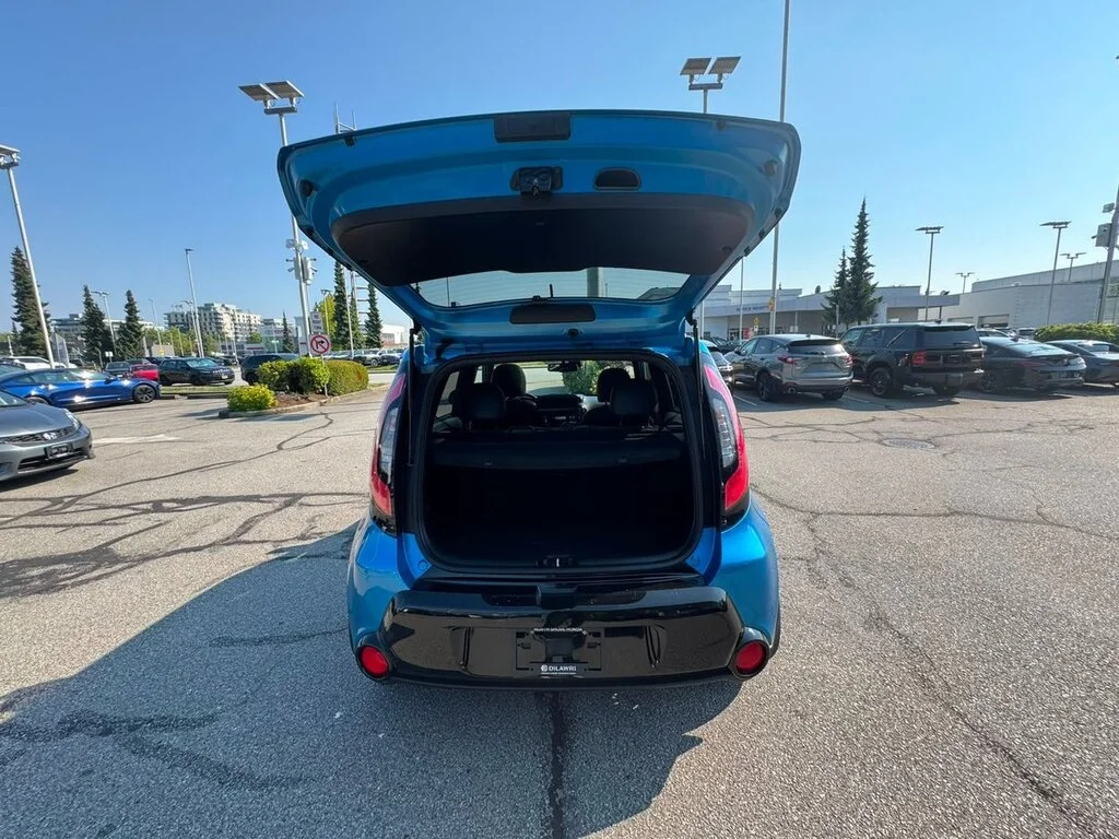 Used 2015  Kia 2.0L SX at Dilawri Certified   Local BC   Regularl image 13