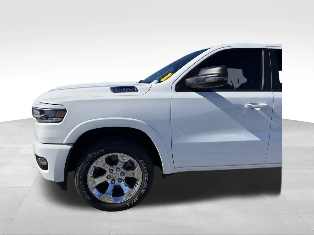 Used 2025 White Ram Big Horn/Lone Star image 23