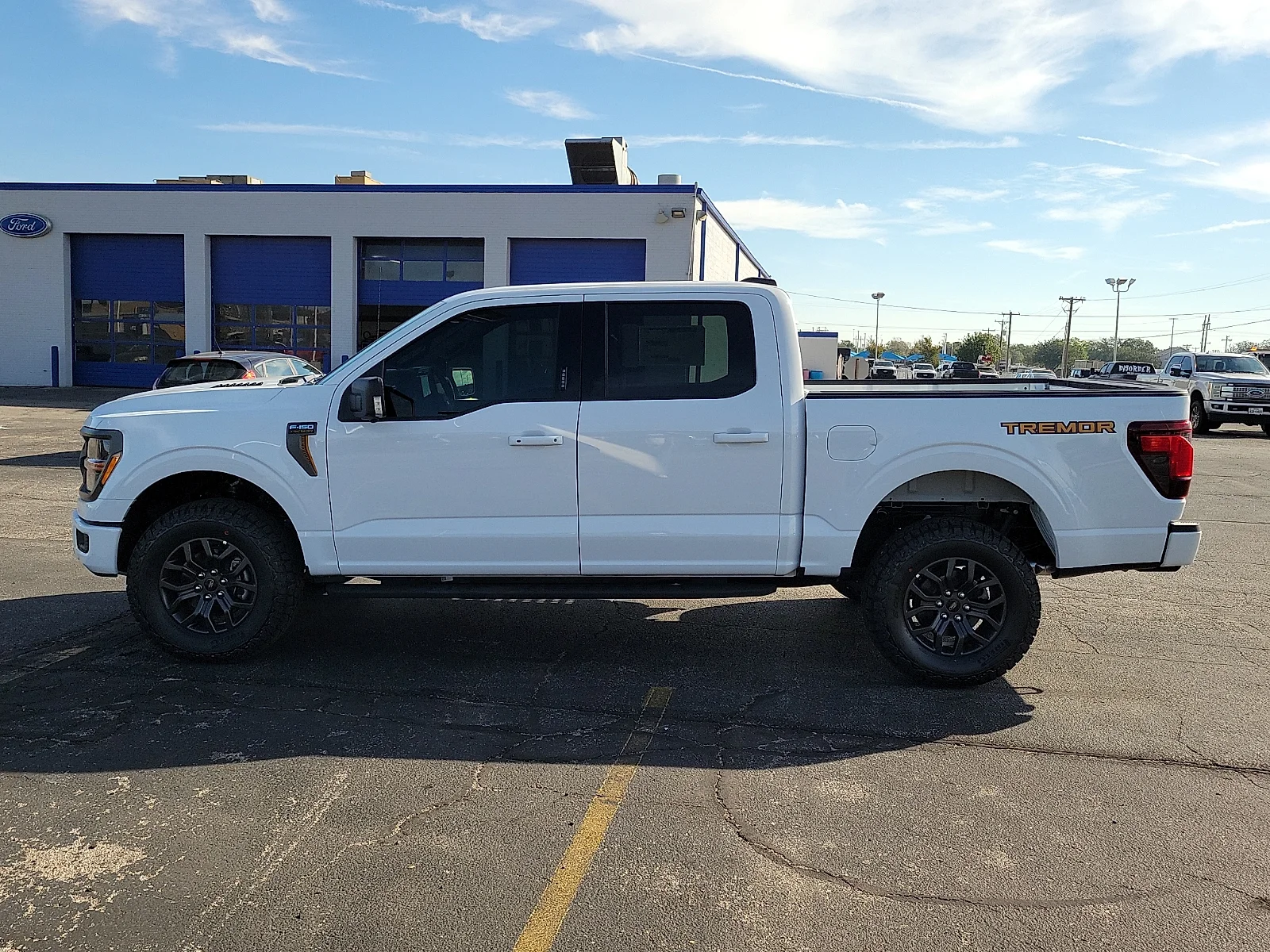 New 2026 Oxford White Ford Tremor&reg; image 2