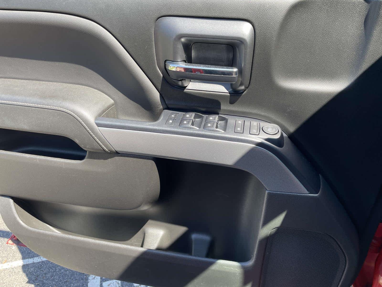 Used 2018 Red Hot Chevrolet LT image 33