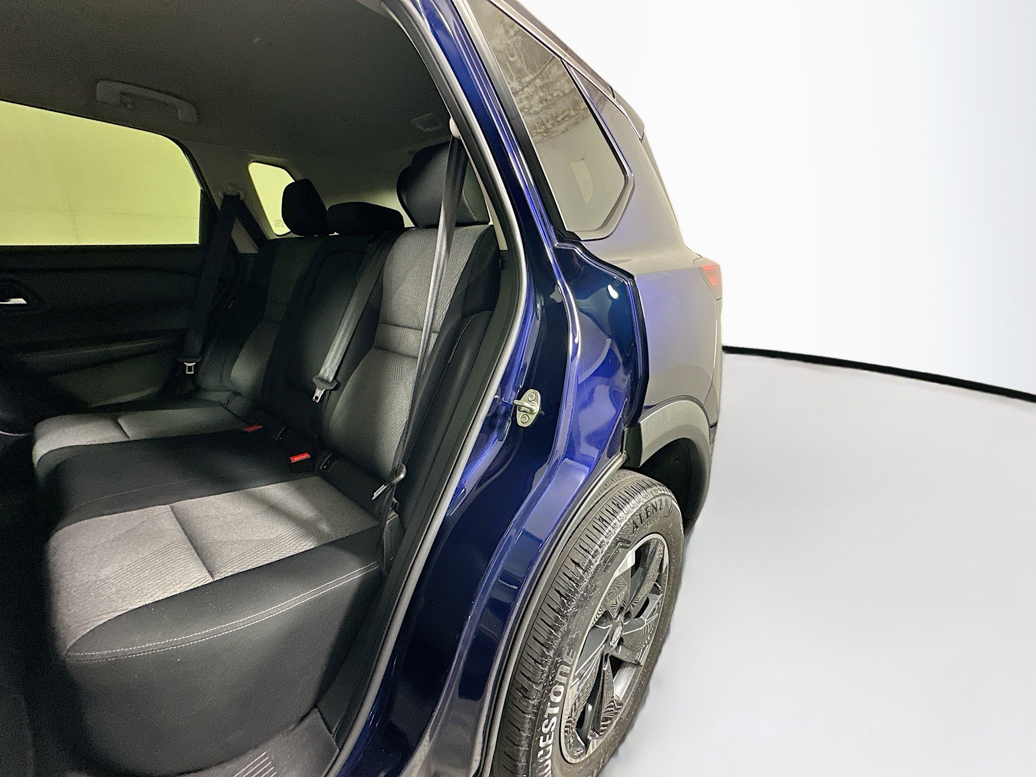 Used 2024 Deep Ocean Blue Pearl Nissan SV image 26