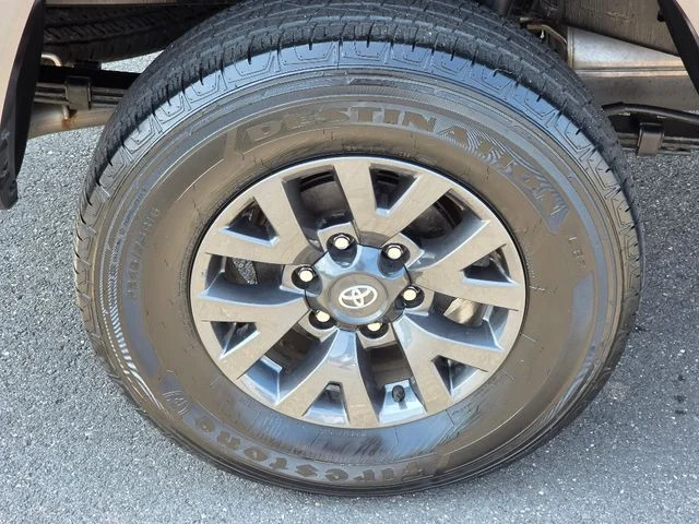 2023 Toyota Tacoma SR5 - Photo 12