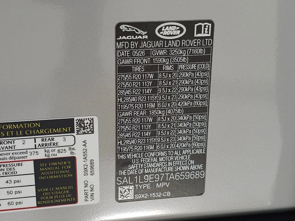 New 2026 Borasco Grey Land Rover Dynamic SE image 44