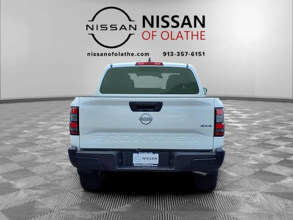 New 2026 Glacier White Nissan Crew Cab S image 25