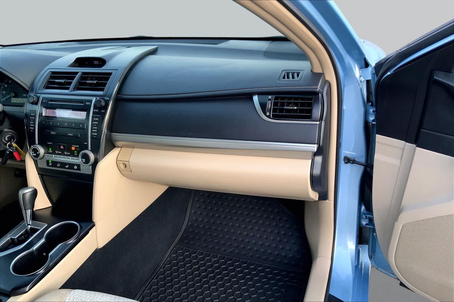 Used 2012 CLEARWATER BLUE META Toyota L image 18