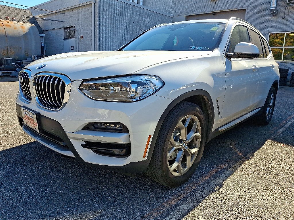 Used 2020 White BMW xDrive30i image 2