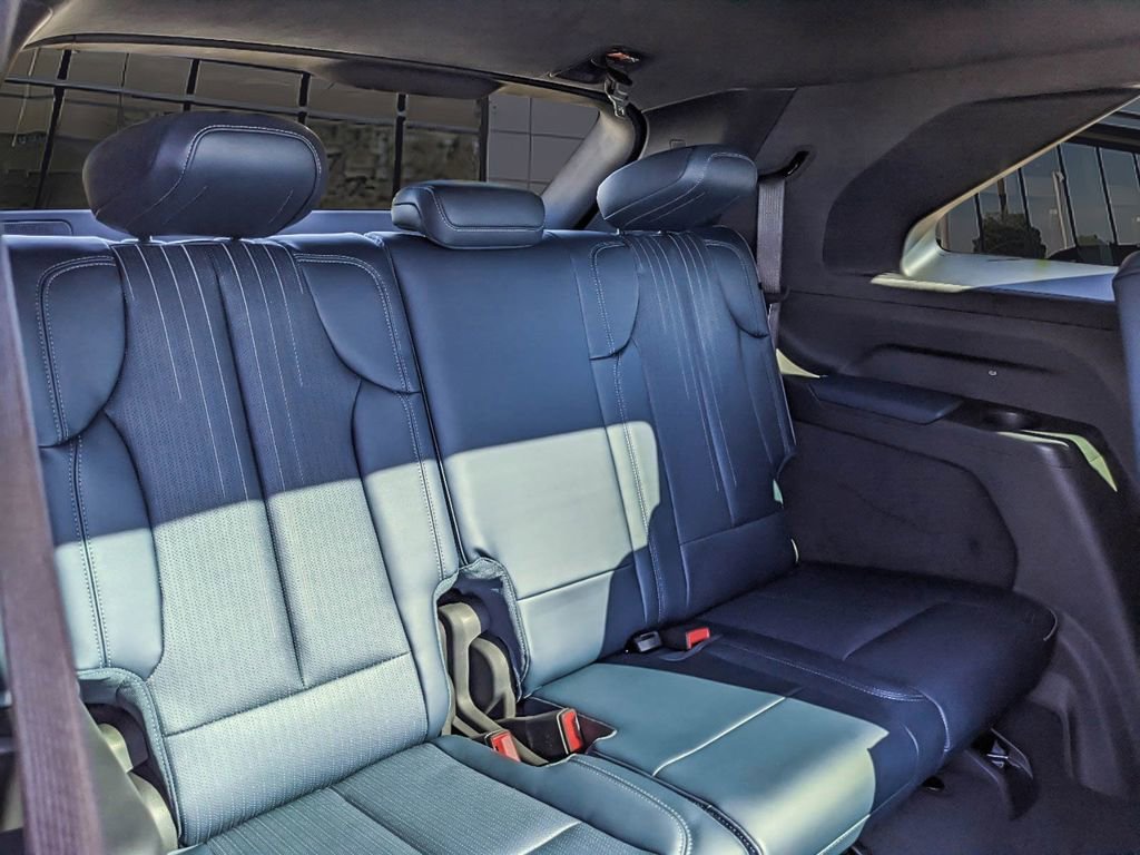 2025 Cadillac Escalade IQ Sport 2 - Photo 23