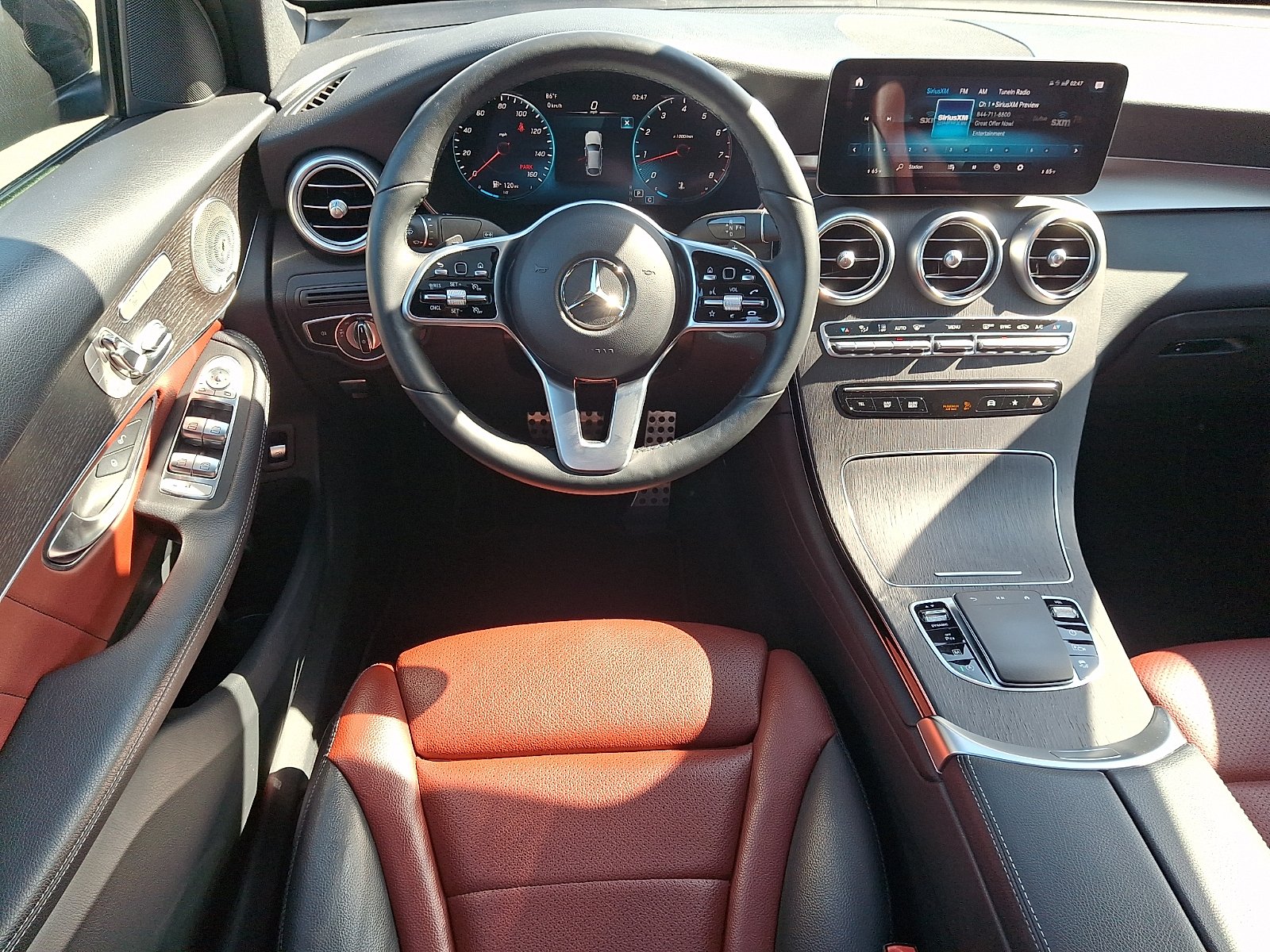 Certified Used 2021 Graphite Gray Metallic Mercedes-Benz 4MATIC® image 11