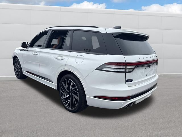 Used 2025 Pristine White Lincoln Black Label image 3