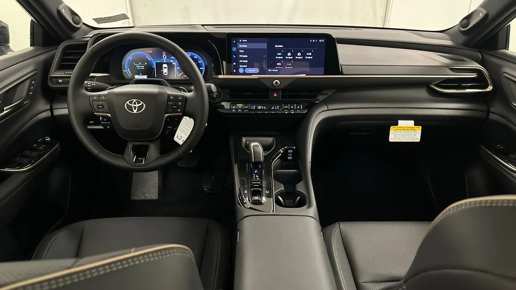 2025 Toyota Crown Platinum - Photo 23