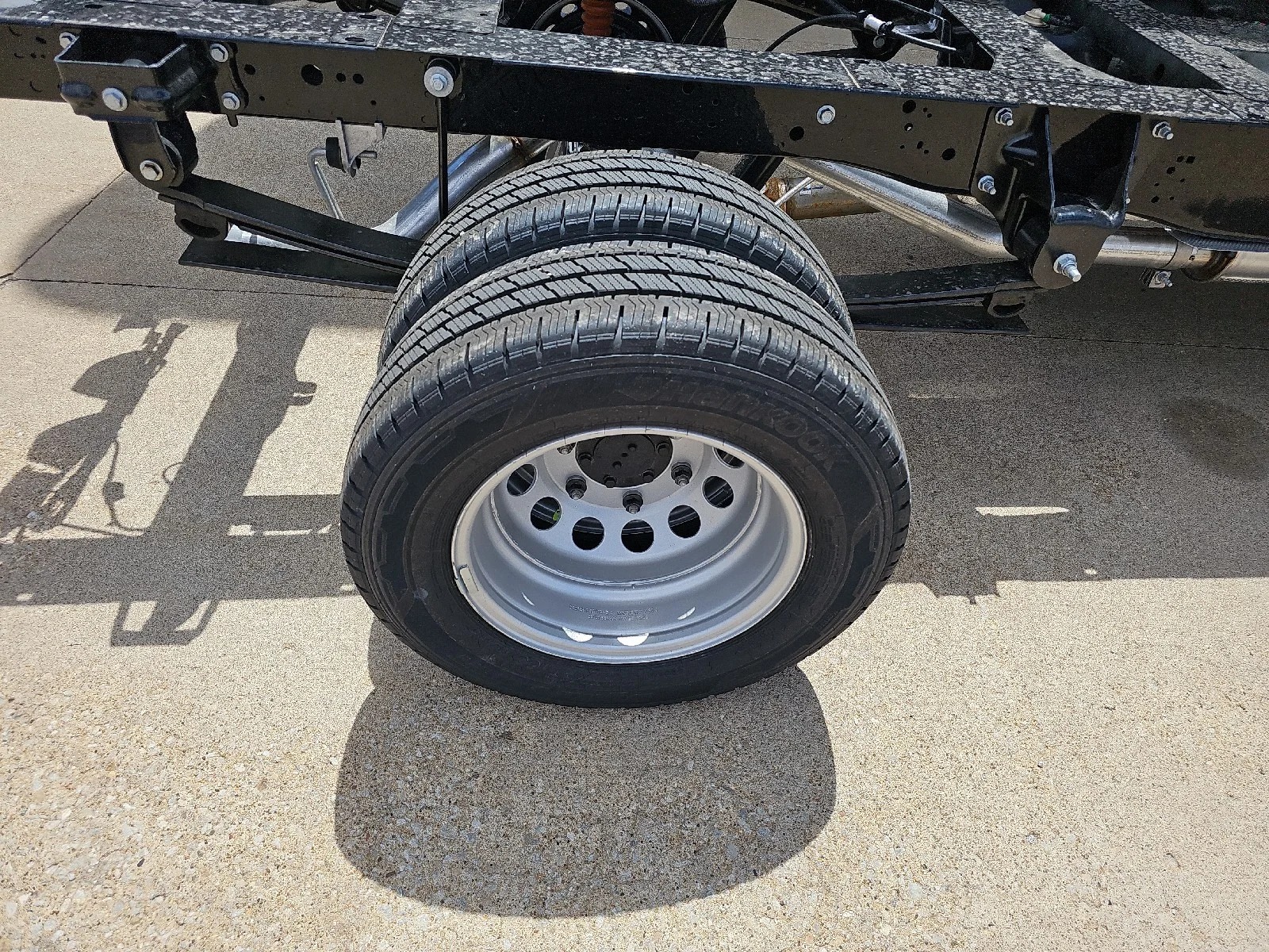 New 2026 Agate Black Metallic Ford Chassis Cab image 8