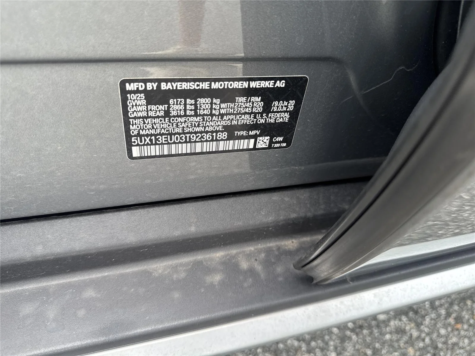 Used 2026 Skyscraper Grey Metallic BMW sDrive40i image 40