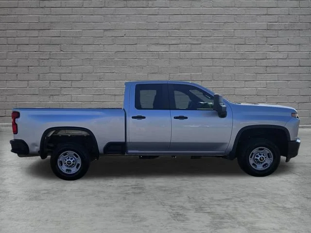 Used 2022 SILVER ICE METALLIC Chevrolet Work Truck image 6