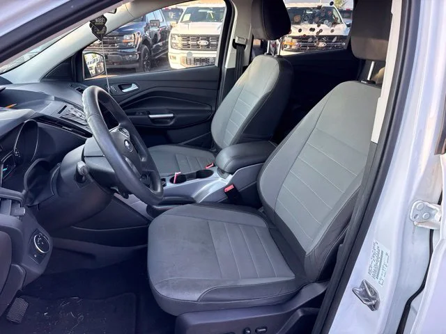 Used 2016 Oxford White Ford SE image 10