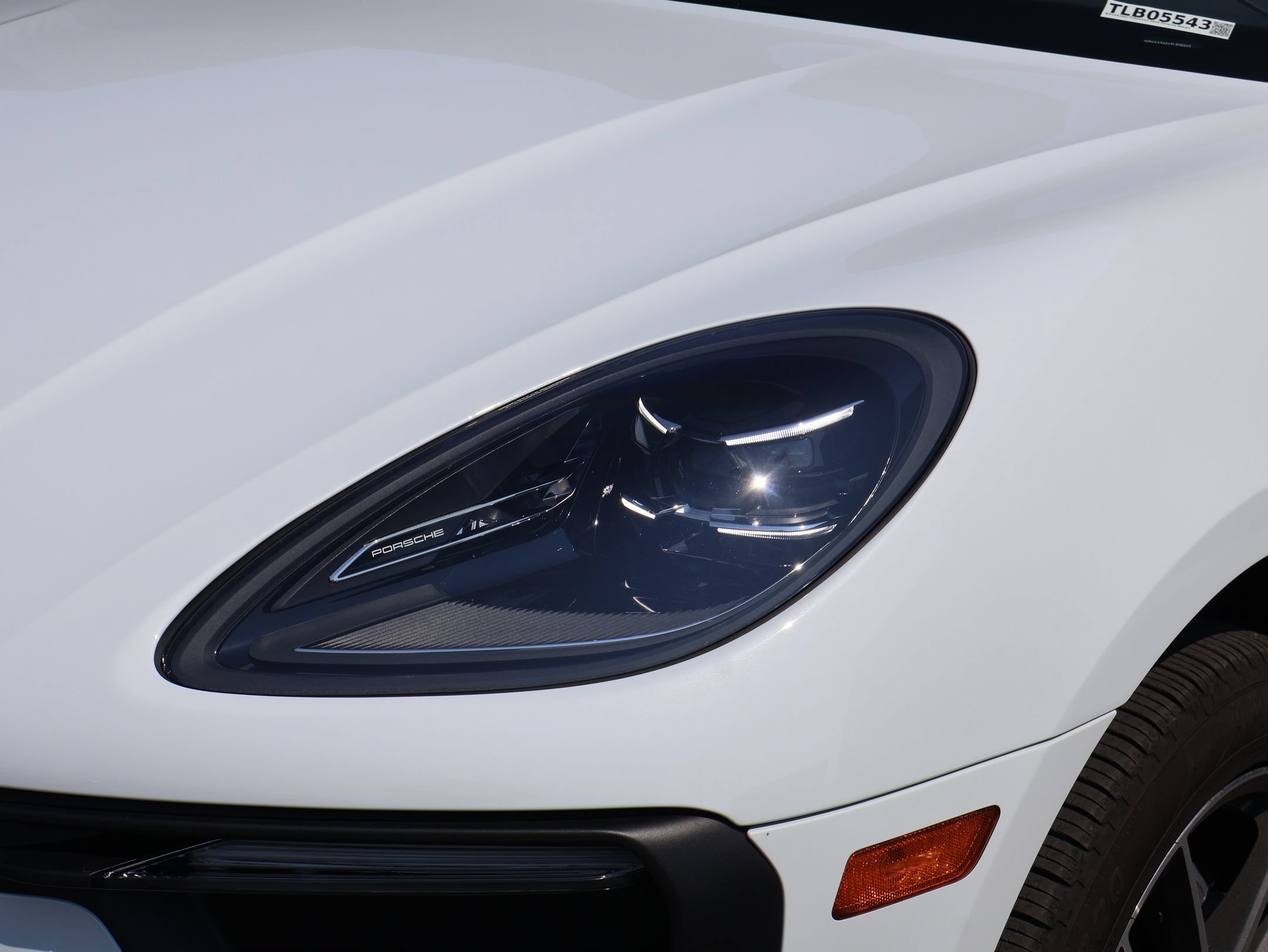 2026 Porsche Macan T - Photo 40