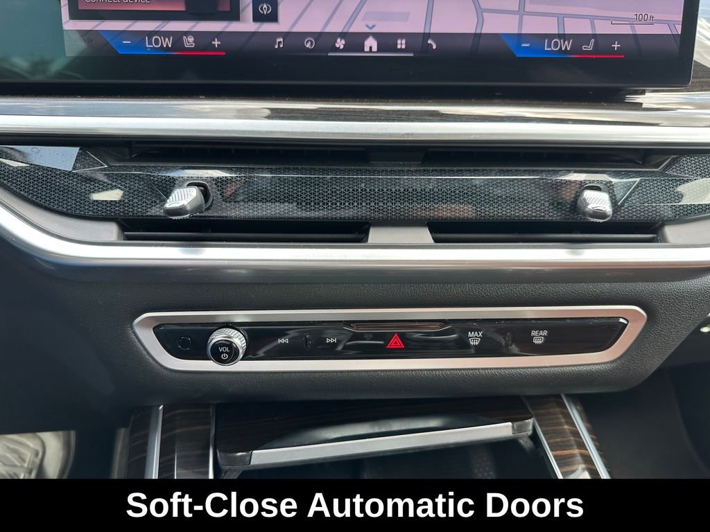 Used 2024 Black BMW xDrive40i image 25