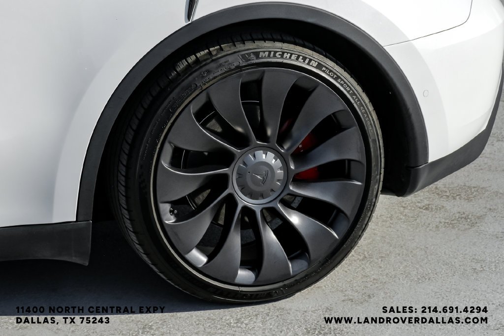 Used 2022 Pearl White Multi-Coat Tesla Performance image 42