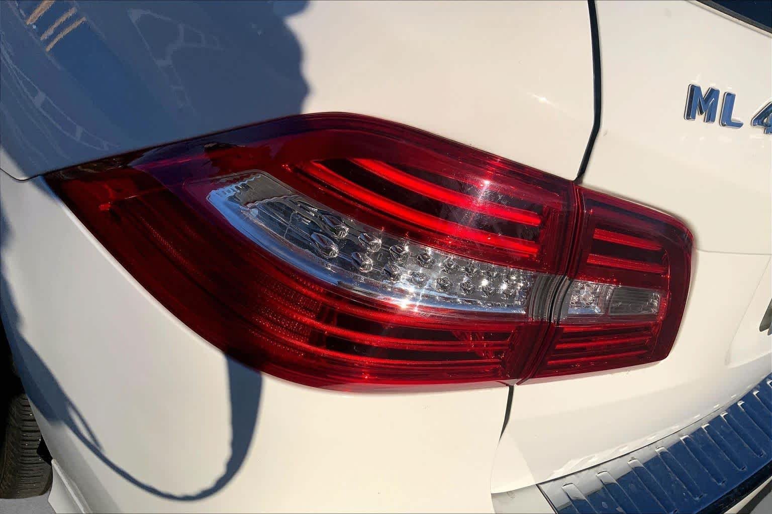 Used 2015 Polar White Mercedes-Benz ML 400 image 29