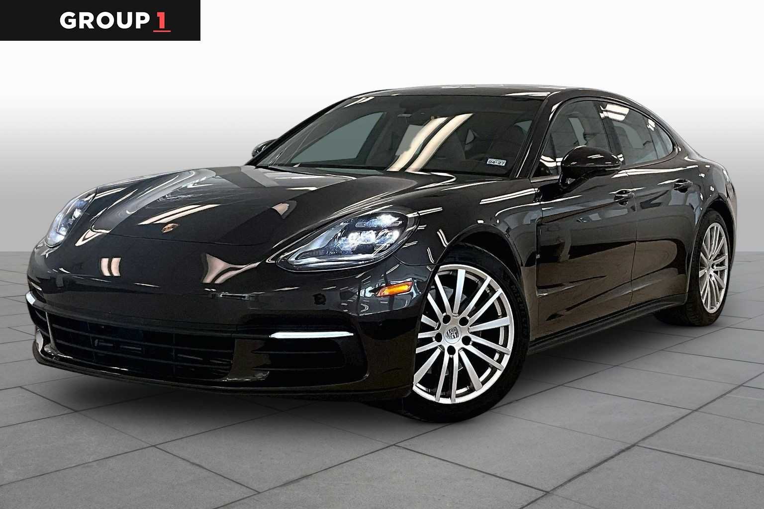 Pre-Owned 2018 Porsche Panamera 4