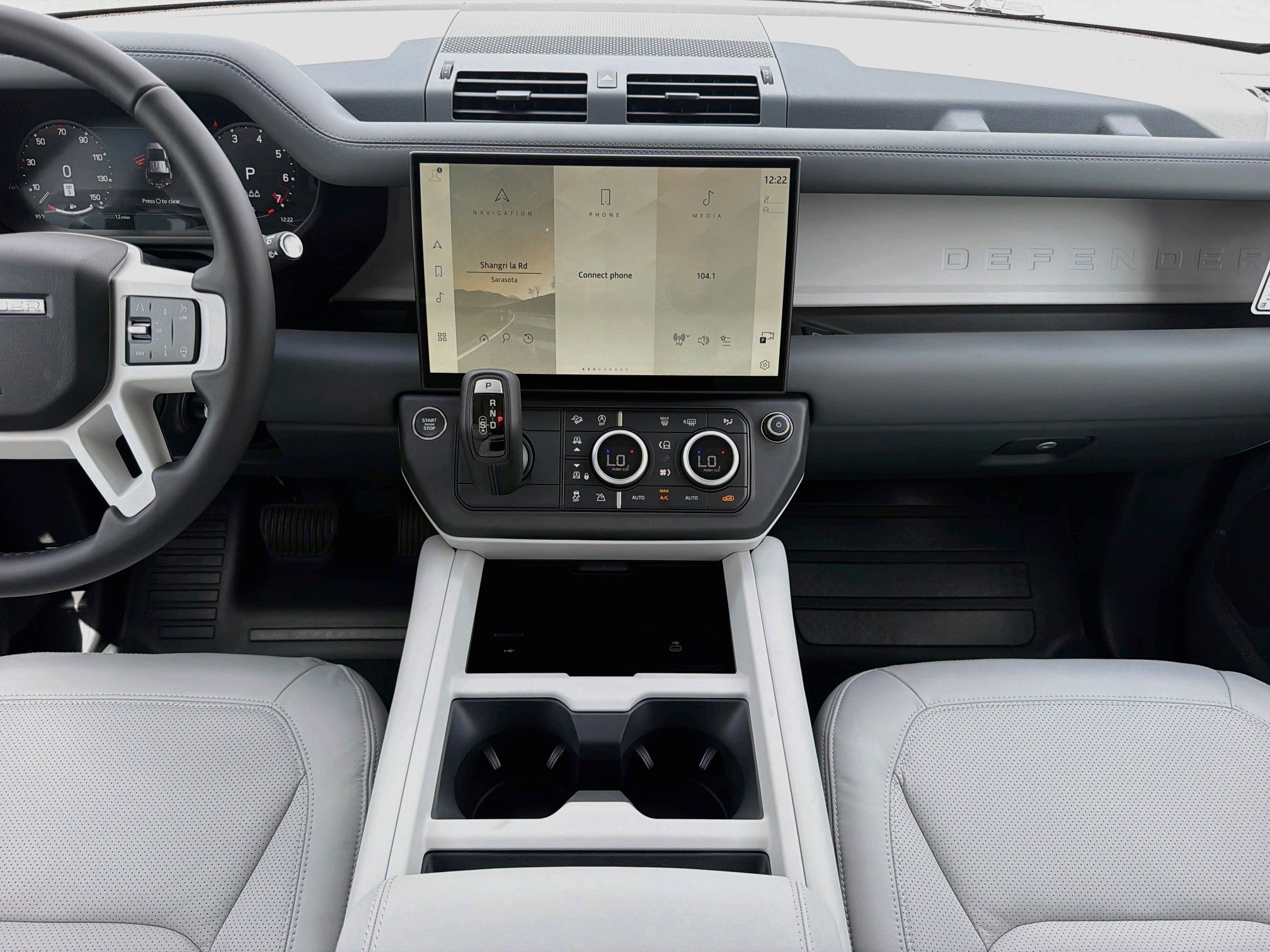 New 2026 Santorini Black Land Rover S image 19