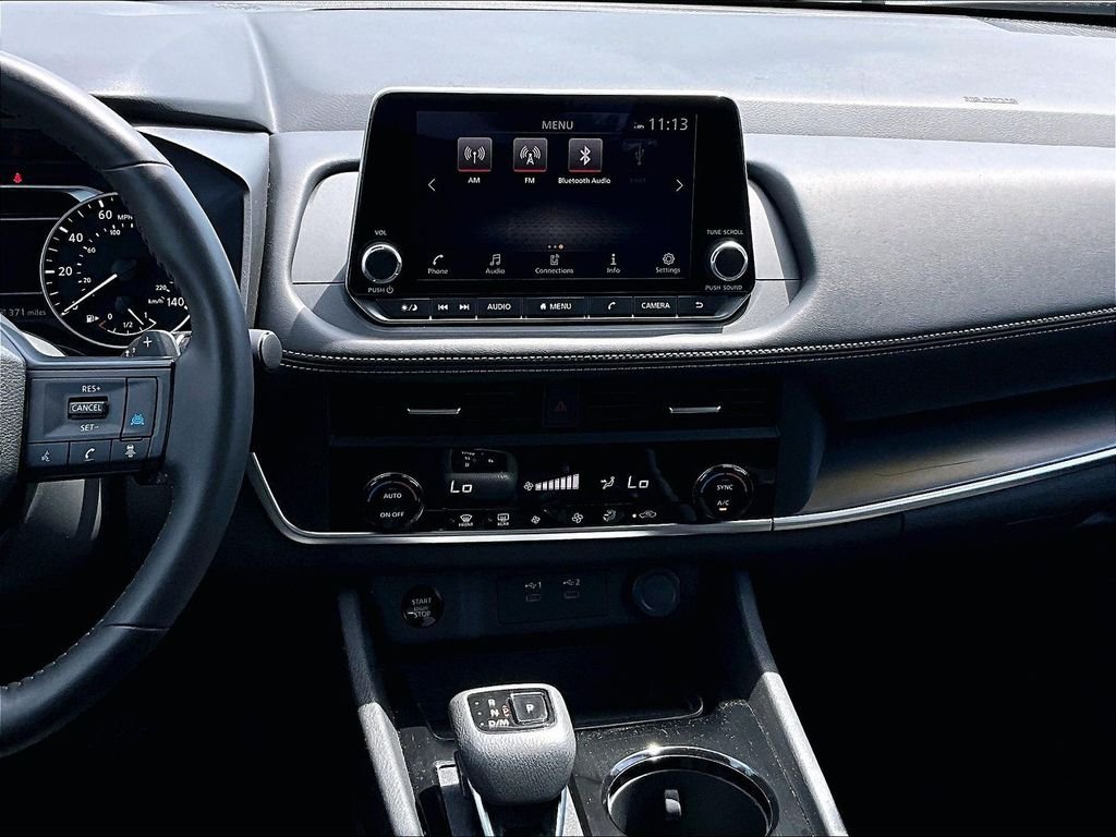 Used 2025 Silver Nissan SV image 18