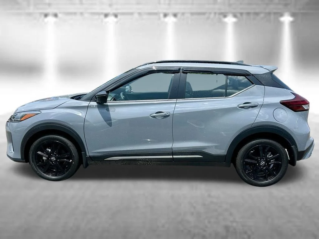 Used 2024 Boulder Gray Metallic Nissan SR image 10