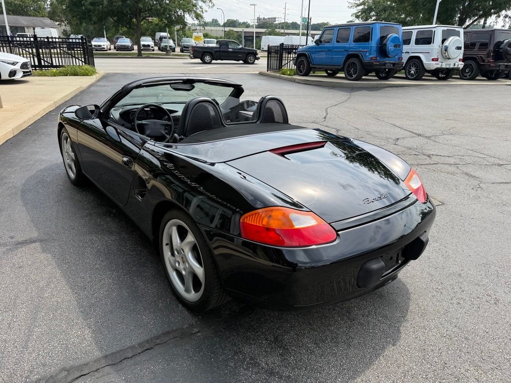 Used 1999  Porsche Base image 10