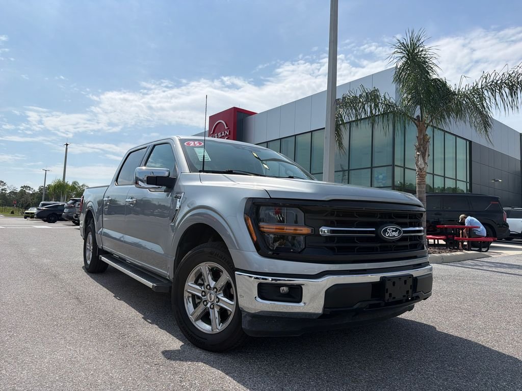 Used 2025 Silver Metallic Ford XLT image 1