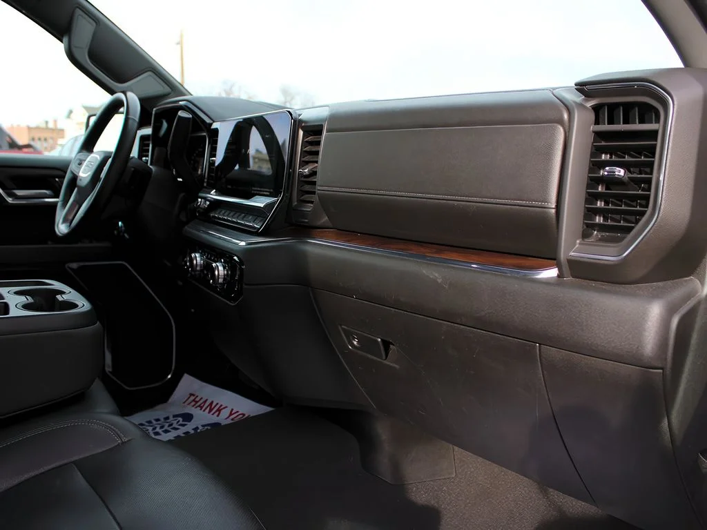 2024 GMC Sierra 1500 SLT - Photo 25