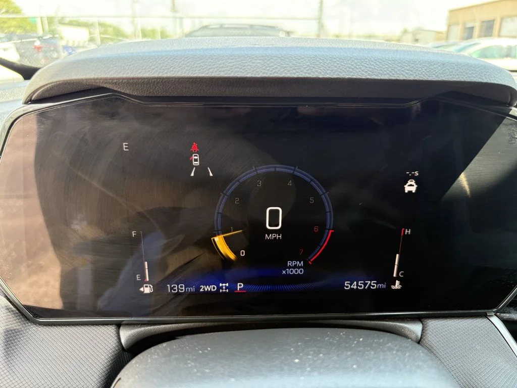 Used 2025 Sterling Gray Metallic Chevrolet LT image 18