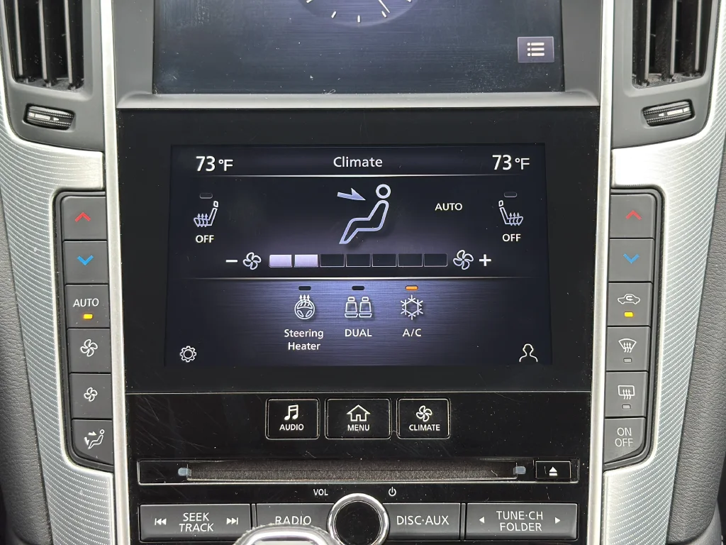 Used 2022 Black INFINITI LUXE image 17