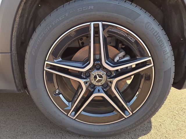 Certified Used 2024 White Mercedes-Benz GLB 250 image 32
