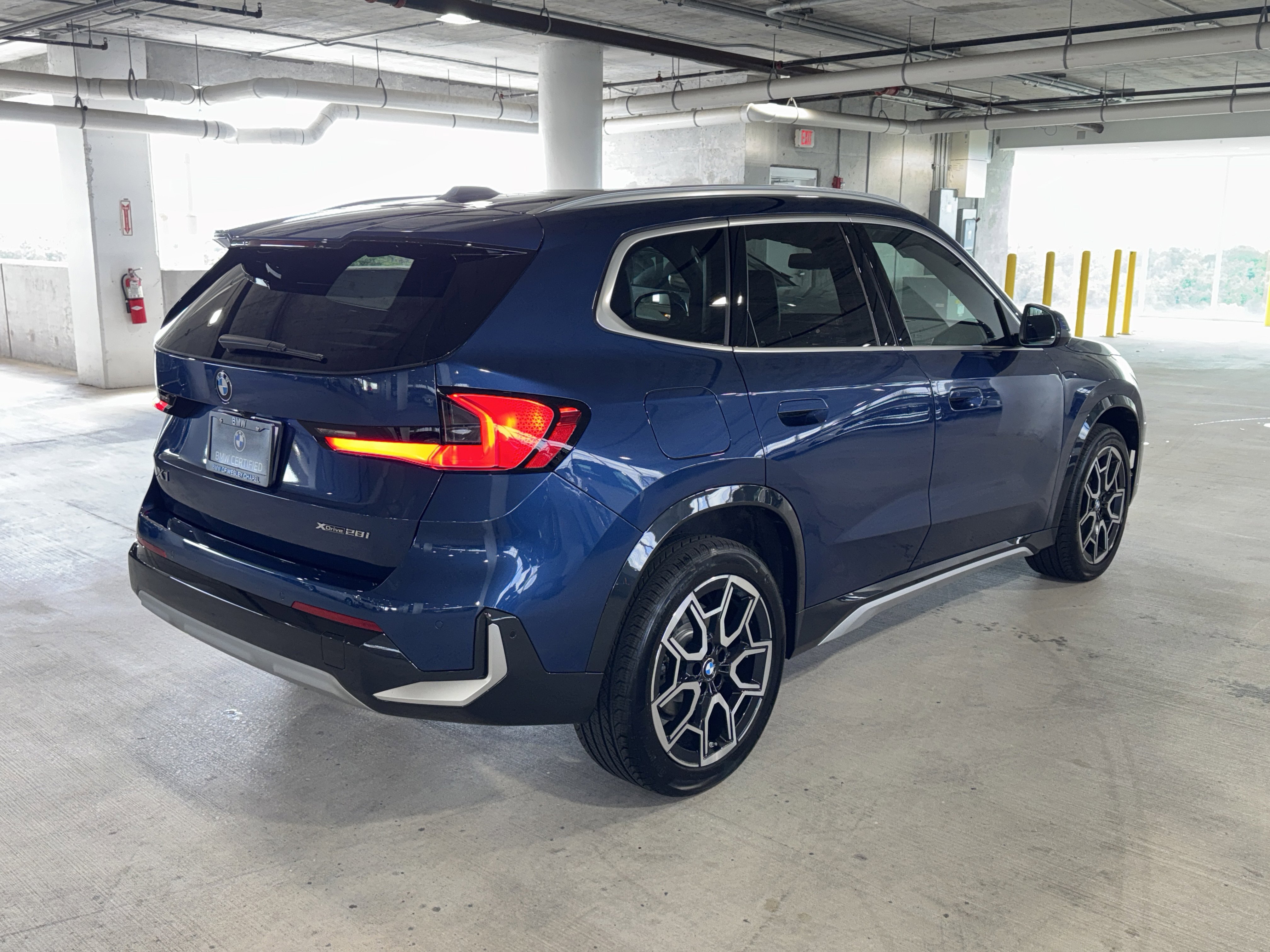 Used 2025 Phytonic Blue Metallic BMW xDrive28i image 8