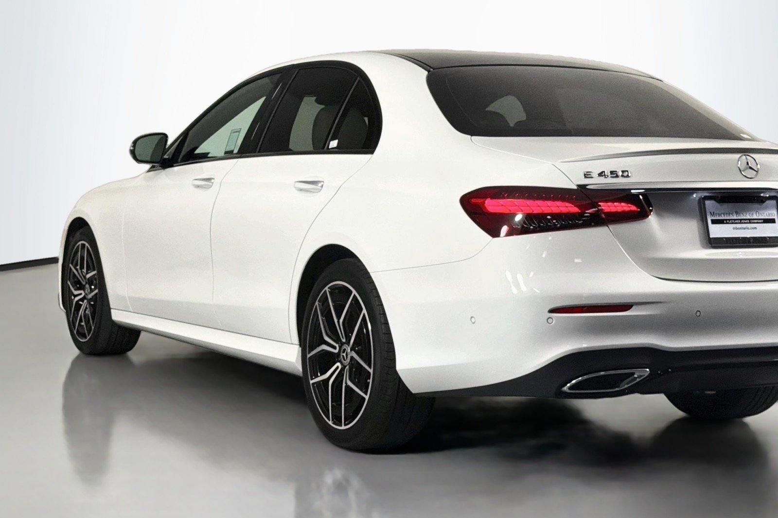 Certified Used 2023 Polar White Mercedes-Benz E 450 image 17