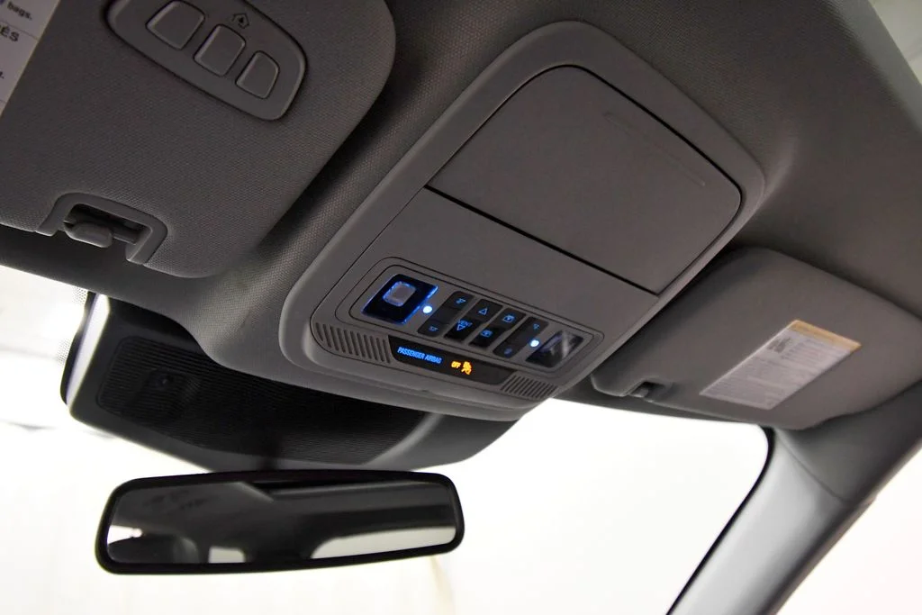 Used 2022 Blue Ford Limited image 28