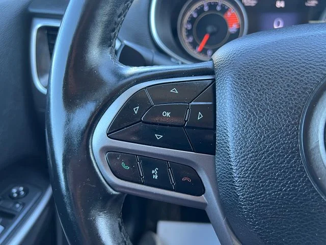 Used 2019 Gray Jeep Limited image 21
