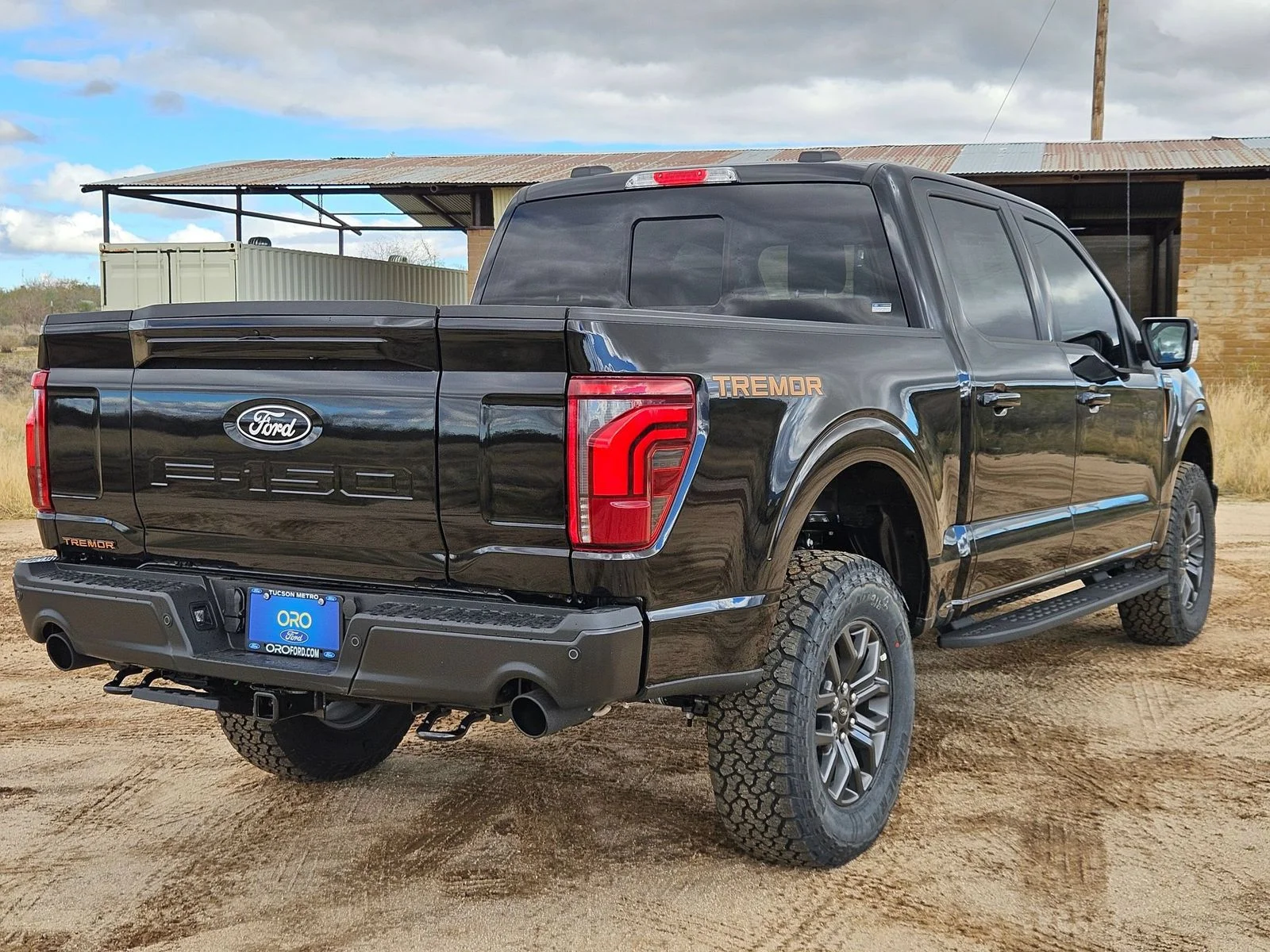 Used 2025 Black Metallic Ford Tremor image 5