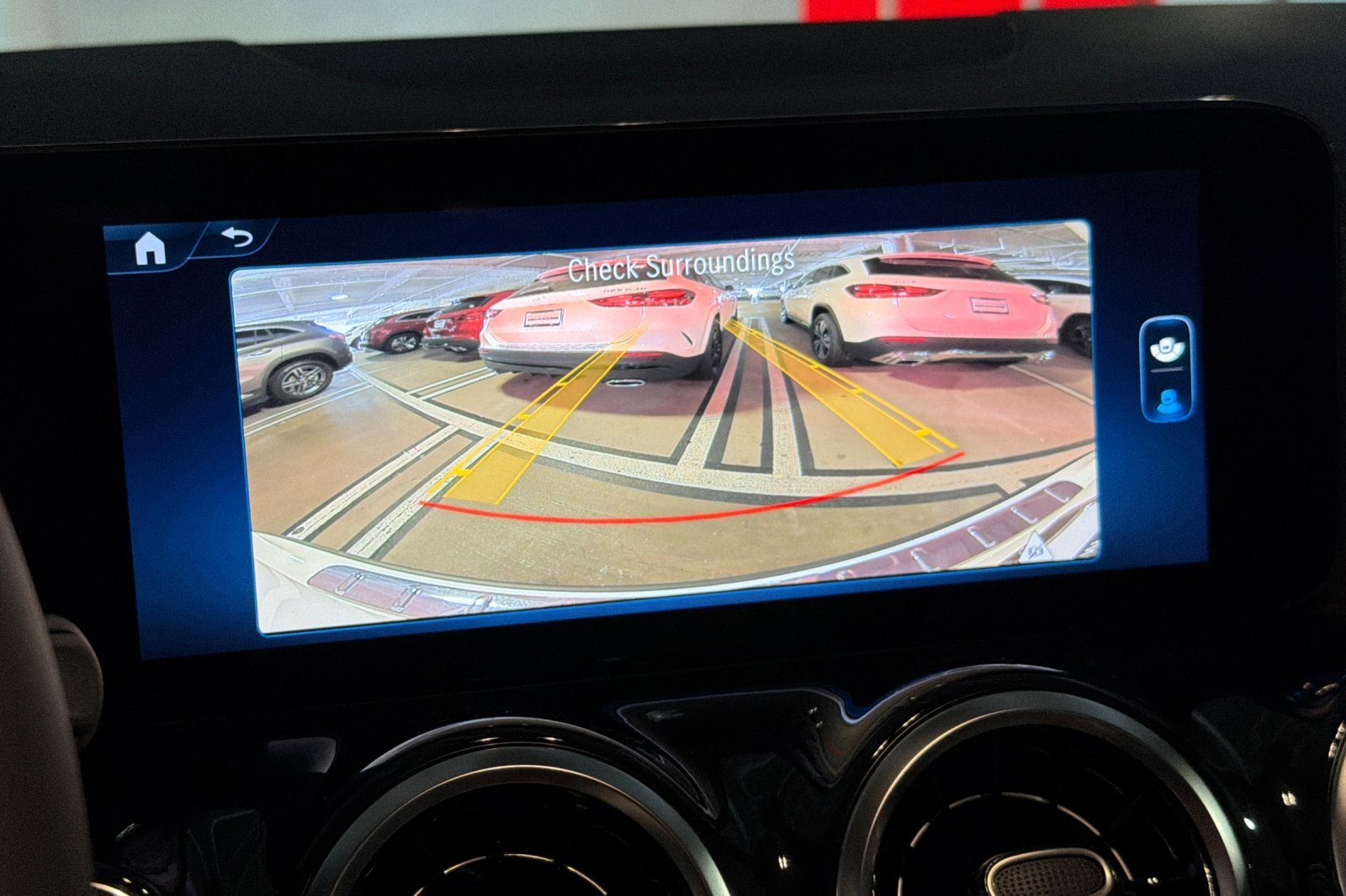 New 2026 Polar White Mercedes-Benz GLA 250 SUV image 18
