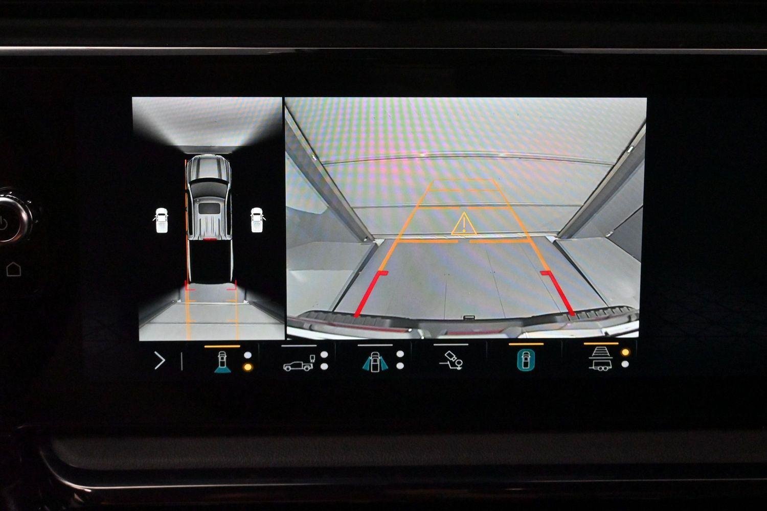 Used 2023 Onyx Black GMC AT4 image 25
