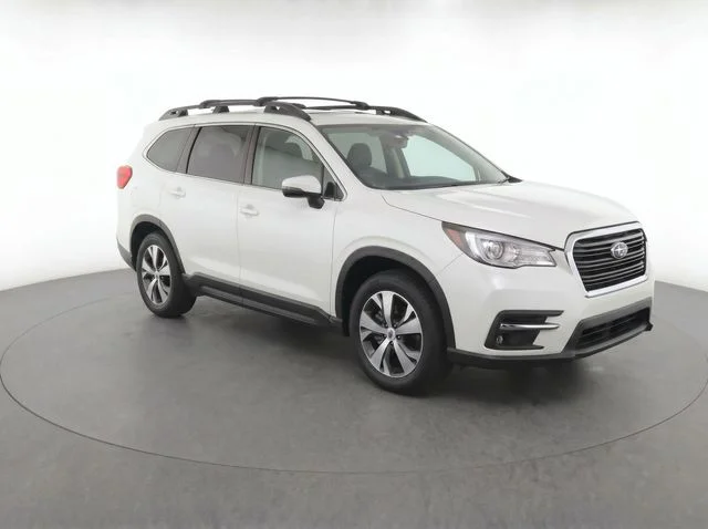 Used 2022 White Subaru Premium image 7