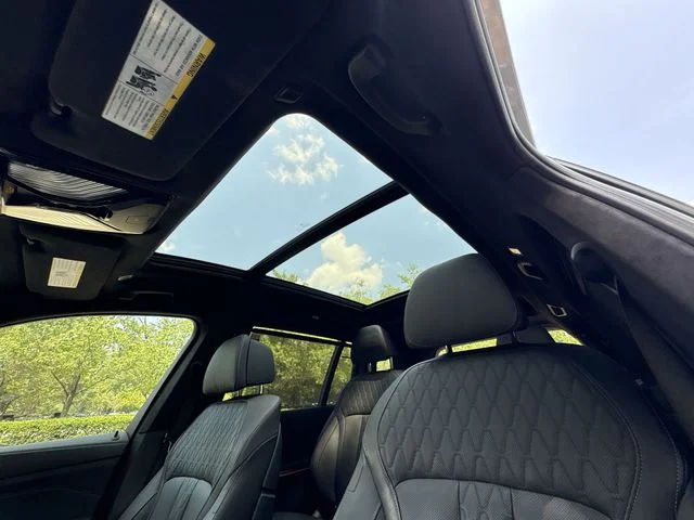 Used 2024 Gray BMW xDrive40i image 22
