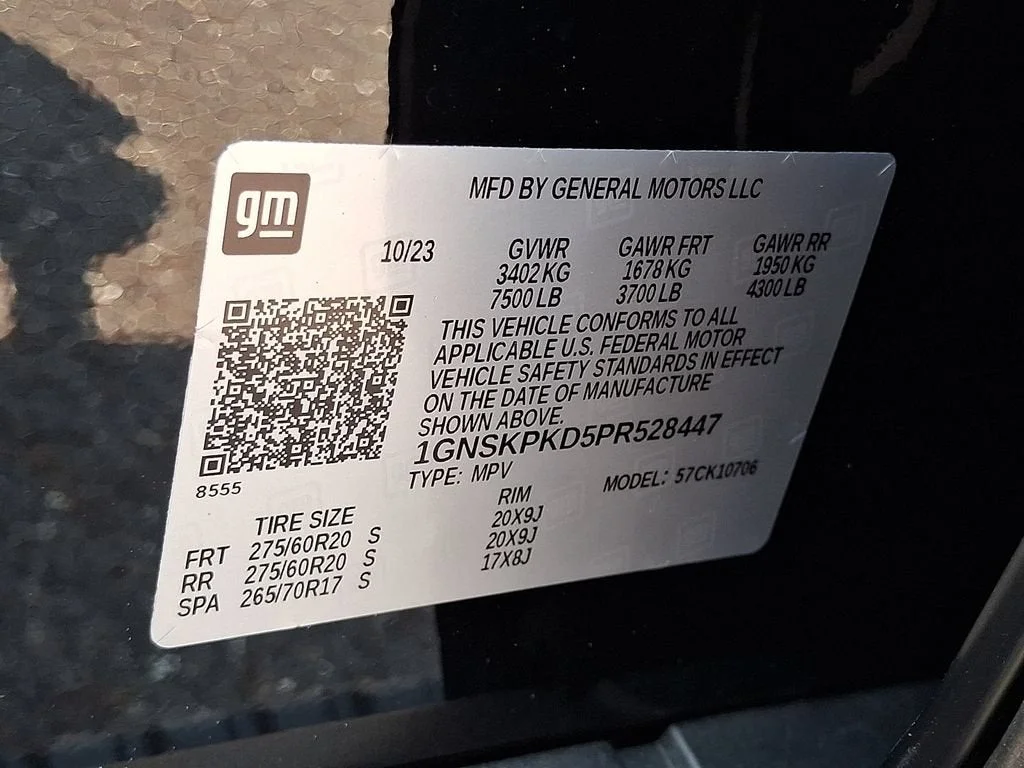 Used 2023 Black Chevrolet Z71 image 61