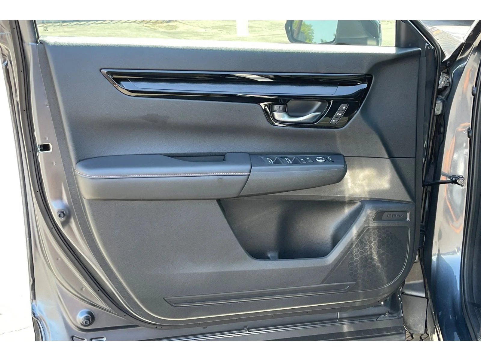 Used 2024 Meteorite Gray Metallic Honda Sport Touring image 11