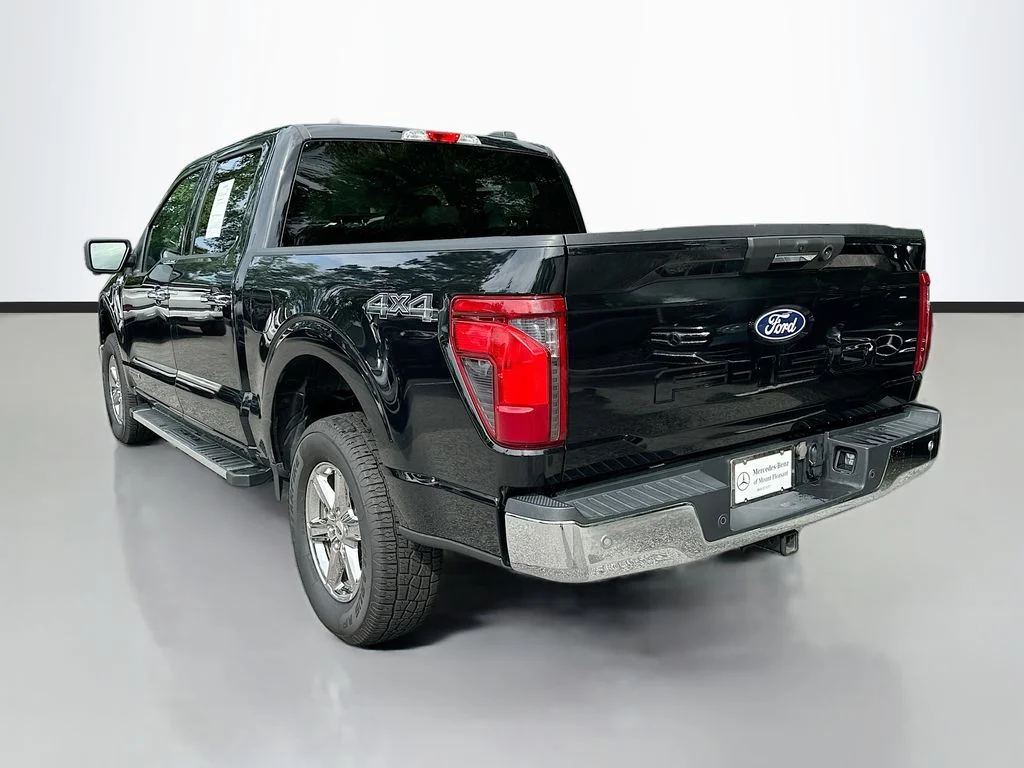 Used 2024 Black Ford XLT image 7