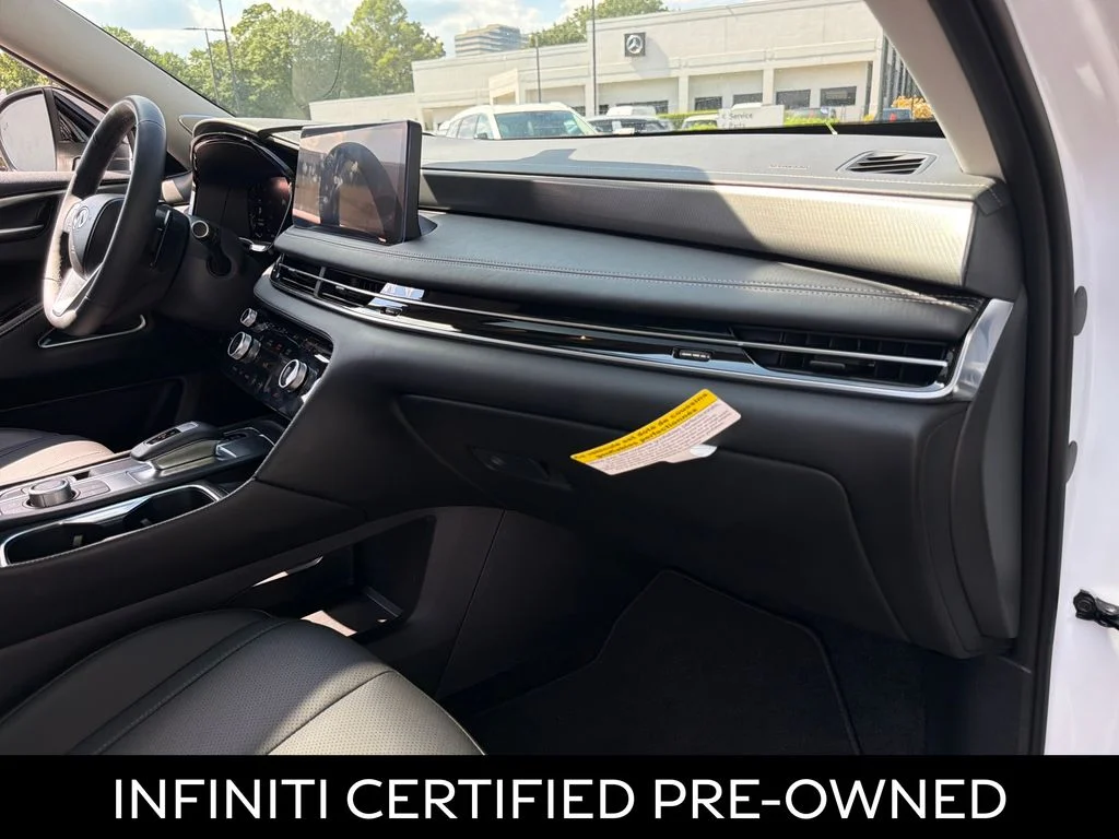 Certified Used 2026 Radiant White INFINITI LUXE image 37