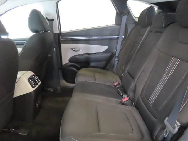 Used 2024 White Pearl Hyundai SEL image 29