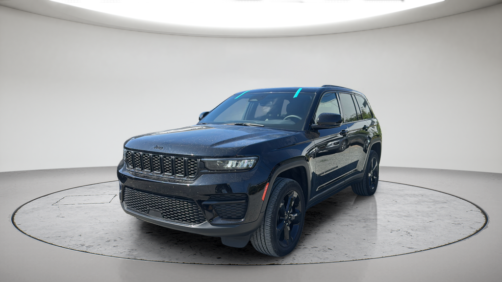Used 2023 Black Jeep Altitude X image 9
