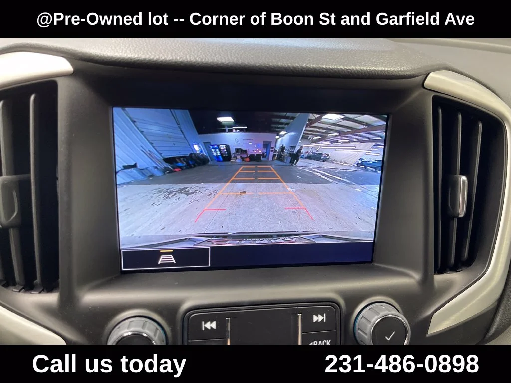 Used 2024 Black GMC SLT image 24